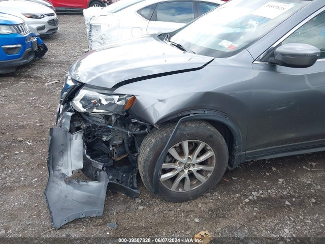 Nissan ROGUE SV 2018 KNMAT2MVXJP597518 Image 17