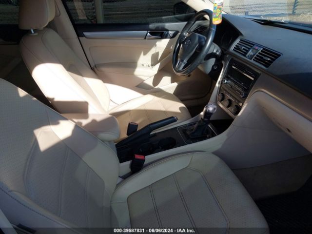 1VWAT7A35EC068293 Volkswagen Passat 1.8t Wolfsburg Edition