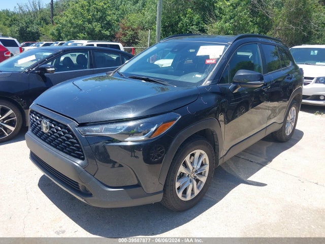 Toyota Corolla Cross Le 2022 7MUCAABG9NV019750 Image 2