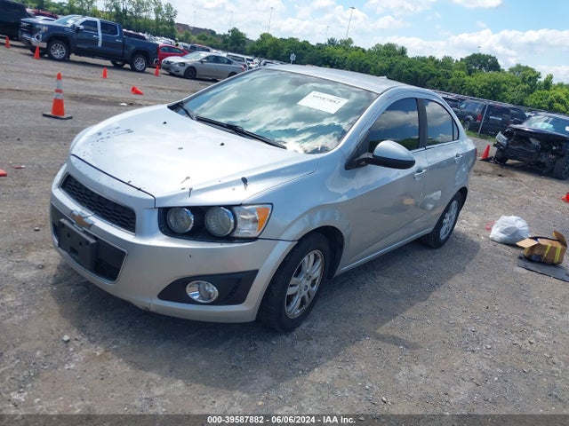 Chevrolet Sonic Lt Auto 2014 1G1JC5SH8E4135148 Image 2