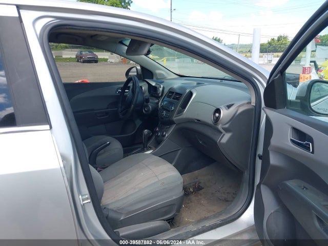 Chevrolet Sonic Lt Auto 2014 1G1JC5SH8E4135148 Image 5