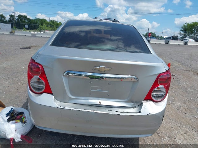 Chevrolet Sonic Lt Auto 2014 1G1JC5SH8E4135148 Image 6