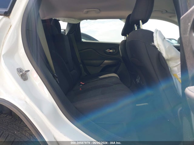 1C4PJMCB2LD611855 Jeep Cherokee Latitude 4x4