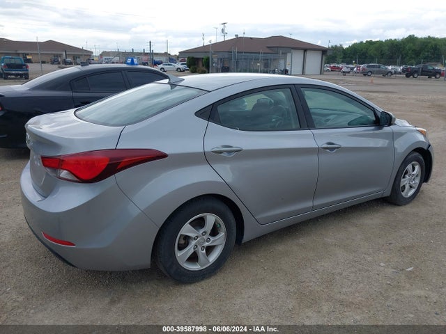 Hyundai ELANTRA SE 2015 5NPDH4AE2FH579791 Image 4