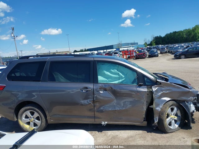 Toyota Sienna Le 8 Passenger 2015 5TDKK3DC9FS554149 Image 13