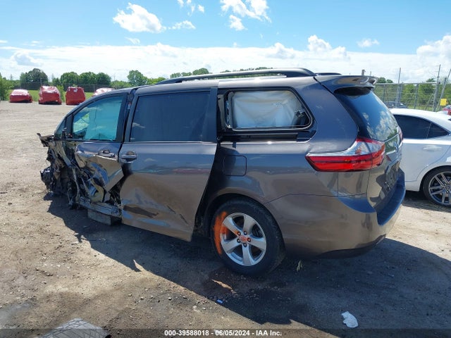 Toyota Sienna Le 8 Passenger 2015 5TDKK3DC9FS554149 Image 3