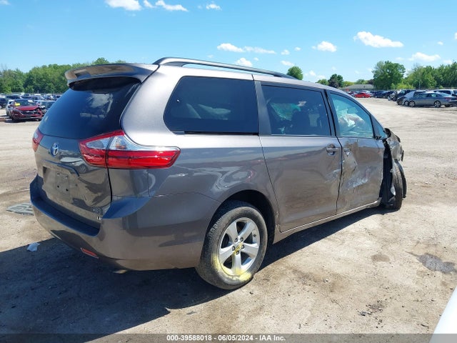 Toyota Sienna Le 8 Passenger 2015 5TDKK3DC9FS554149 Image 4