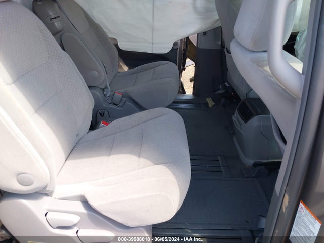 Toyota Sienna Le 8 Passenger 2015 5TDKK3DC9FS554149 Image 8