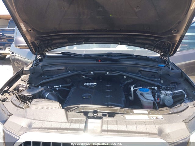 Audi Q5 2.0t Premium 2016 WA1L2AFP5GA072165 Image 10