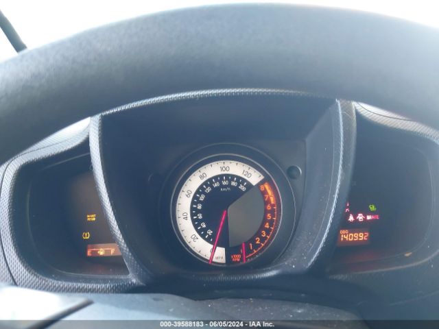 JTKKUPB40E1046444 Scion XD
