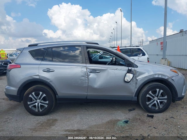 Toyota RAV4 LE 2018 JTMZFREV5JD129893 Image 14