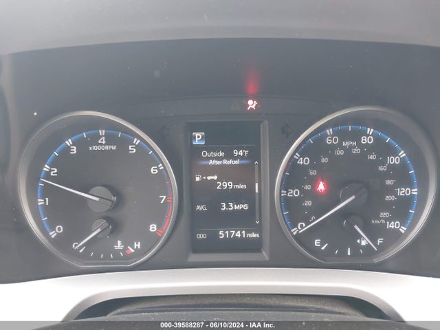 Toyota RAV4 LE 2018 JTMZFREV5JD129893 Image 7