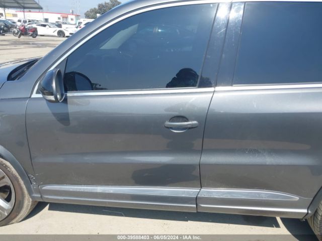 WVGTV7AX2HK015193 Volkswagen Tiguan 2.0t Sport