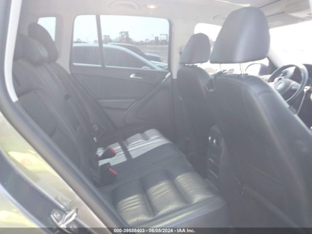 WVGTV7AX2HK015193 Volkswagen Tiguan 2.0t Sport