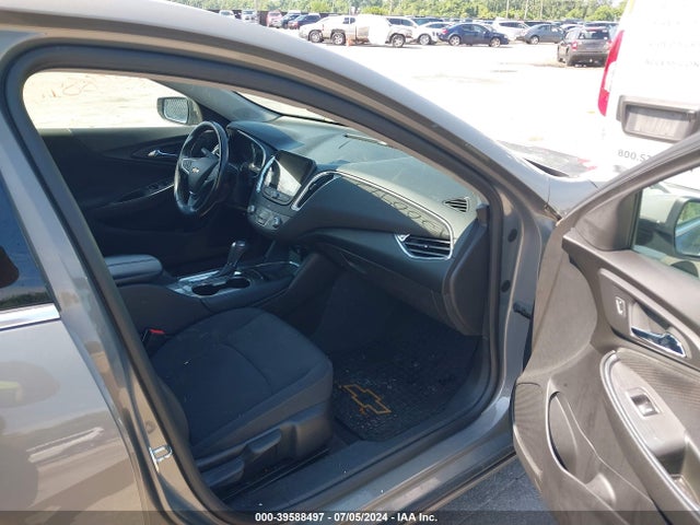 Chevrolet MALIBU LT 2018 1G1ZD5ST9JF164595 Image 5