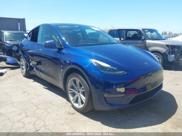 Продаж на аукціоні авто 2022 Tesla Model Y Long Range Dual Motor All-wheel Drive, vin: 7SAYGAEE0NF519845, номер лоту: 39588512