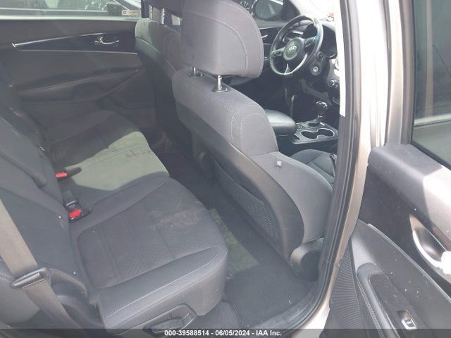 KIA Sorento 2.4l Lx 2017 5XYPGDA34HG287018 Image 8