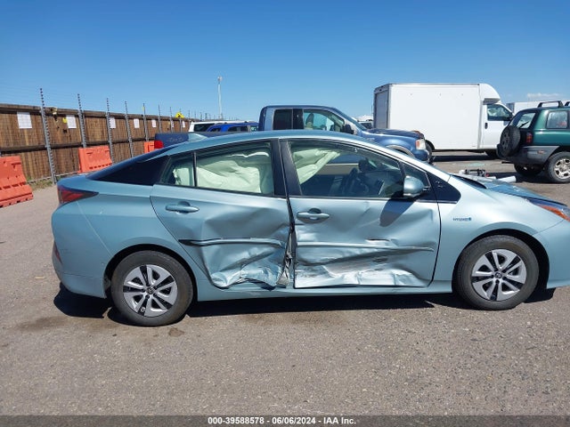 Toyota Prius Two 2017 JTDKBRFU1H3563313 Image 13