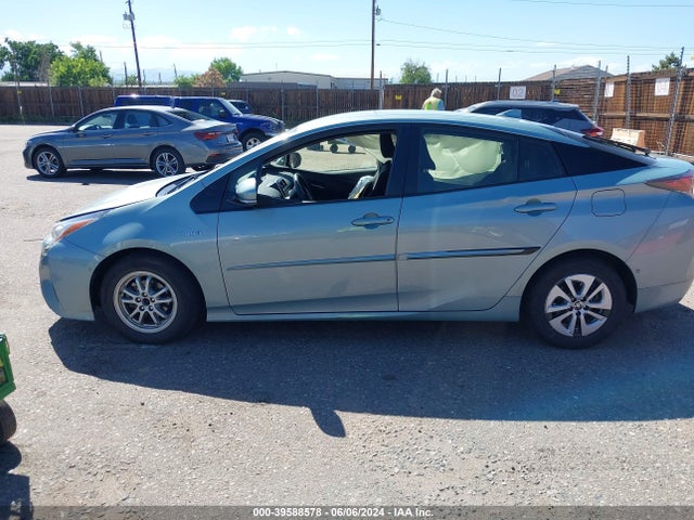 Toyota Prius Two 2017 JTDKBRFU1H3563313 Image 14