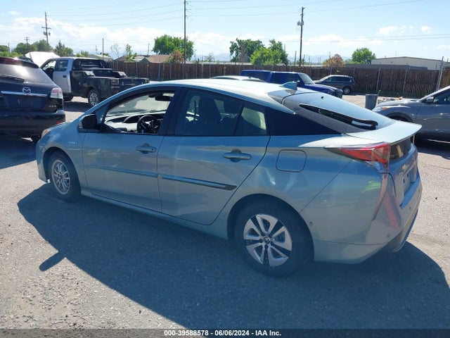 Toyota Prius Two 2017 JTDKBRFU1H3563313 Image 3
