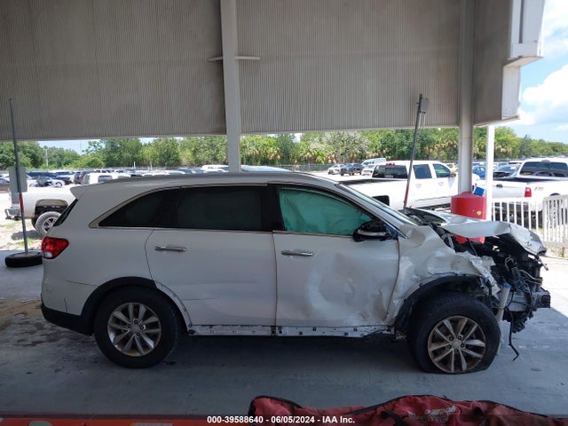 KIA Sorento 3.3l Lx 2018 5XYPG4A56JG404024 Image 13