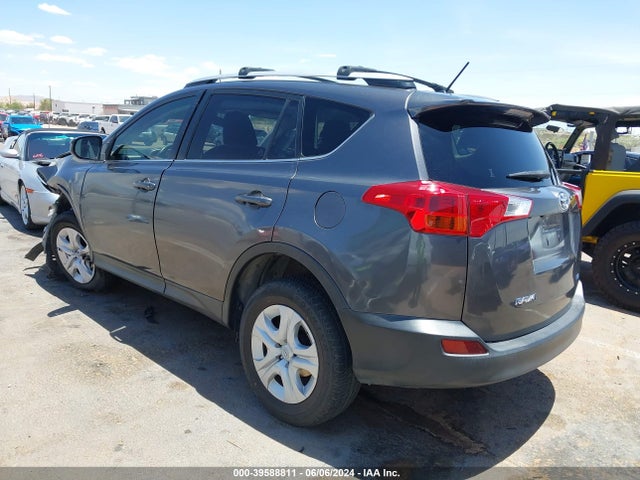 Toyota RAV4 LE 2015 JTMZFREV3FJ053924 Image 3