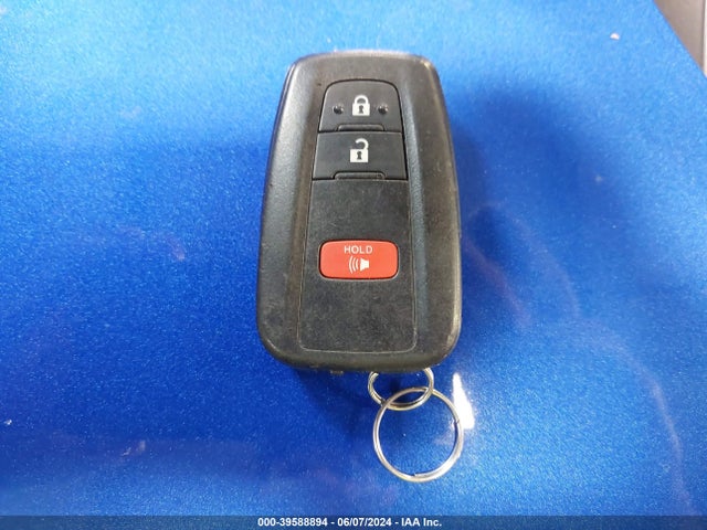 Toyota C-HR XLE 2020 NMTKHMBX7LR115441 Image 11