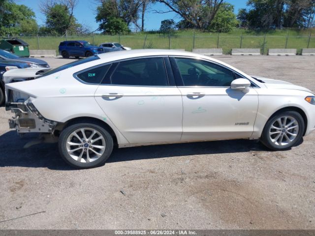 3FA6P0MUXKR272843 Ford Fusion Hybrid Sel
