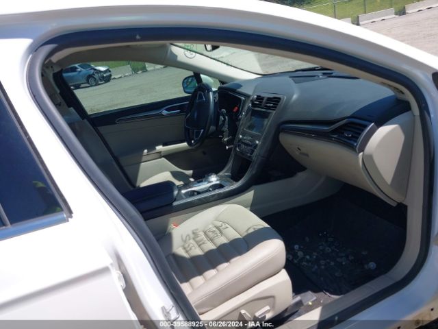 3FA6P0MUXKR272843 Ford Fusion Hybrid Sel