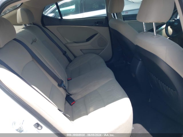 KIA Optima Lx 2015 KNAGM4A72F5589535 Image 8