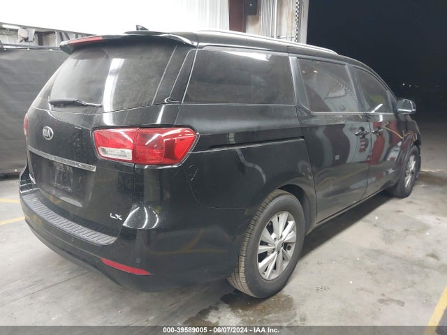 KIA SEDONA LX 2016 KNDMB5C12G6178450 Image 4