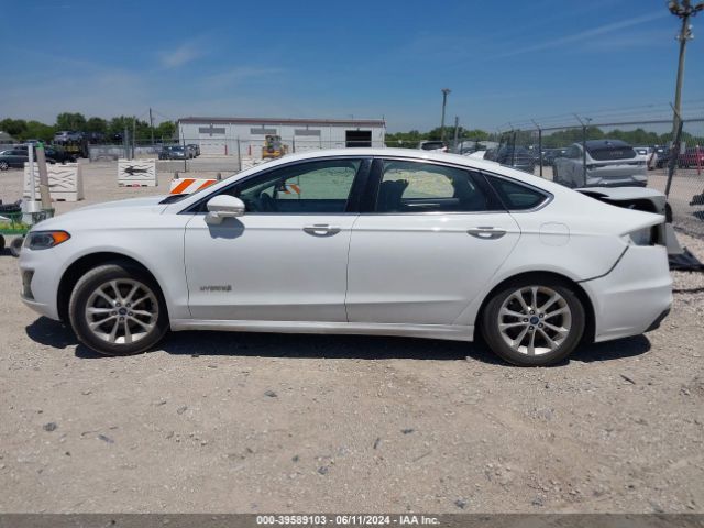 3FA6P0MU8KR110077 Ford Fusion Hybrid Sel
