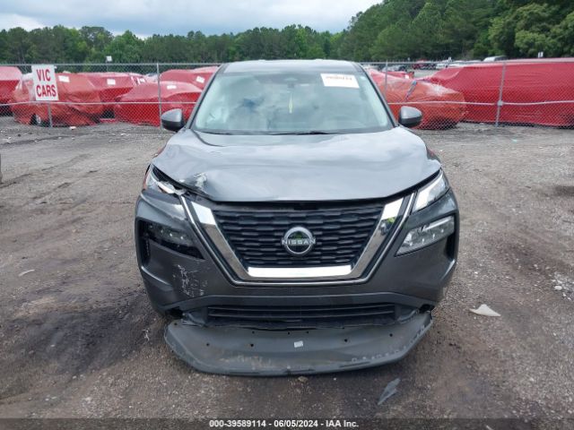 5N1BT3BA8NC691061 Nissan Rogue Sv Fwd