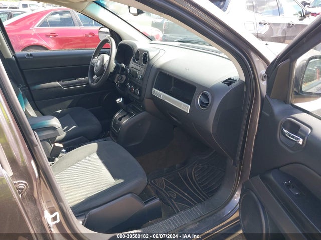1C4NJDBB9GD631597 Jeep Compass Sport