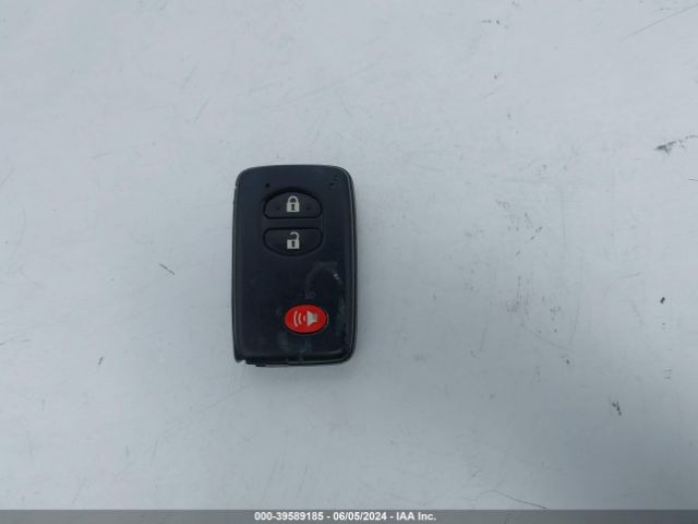 JTDKN3DU3F1938988 Toyota Prius Four