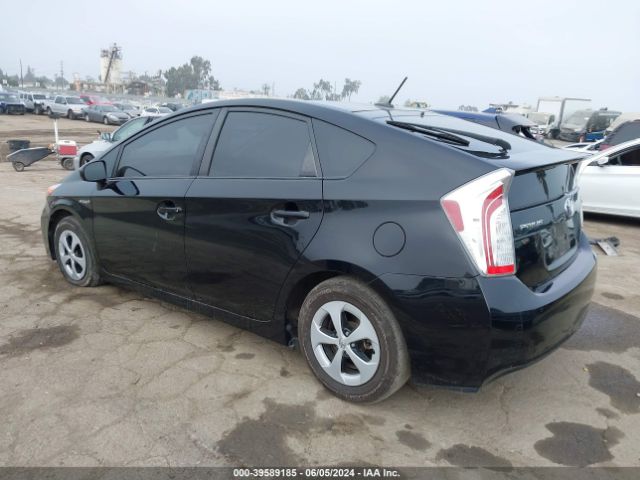 JTDKN3DU3F1938988 Toyota Prius Four