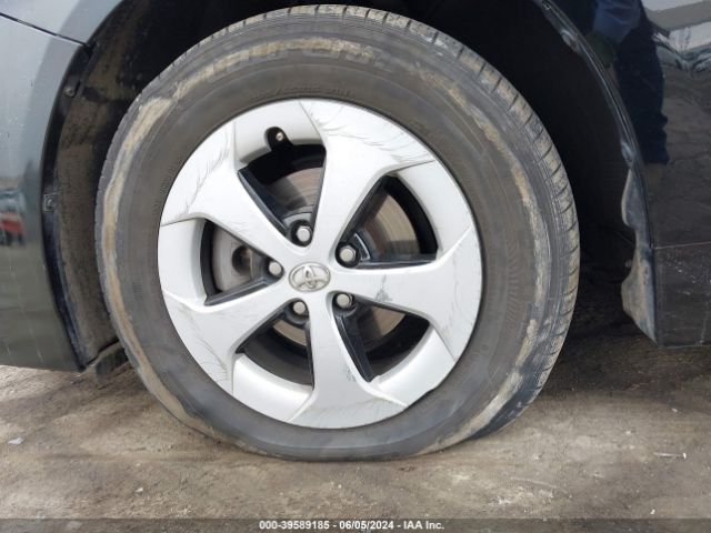 JTDKN3DU3F1938988 Toyota Prius Four