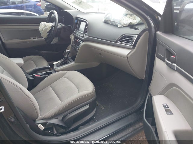 Hyundai Elantra Value Edition 2018 5NPD84LF2JH402169 Image 5