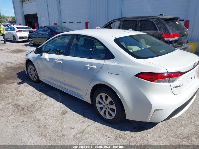 Toyota COROLLA LE 2021 JTDEPMAE6MJ163495 Image 3