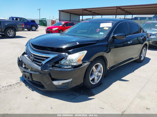 Nissan Altima 2.5 S 2015 1N4AL3AP7FC572527 Image 2