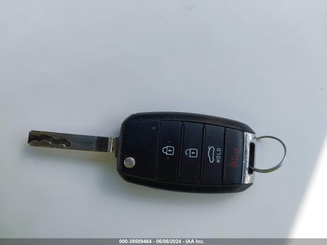 KIA Optima Lx 2016 5XXGT4L32GG017281 Image 11