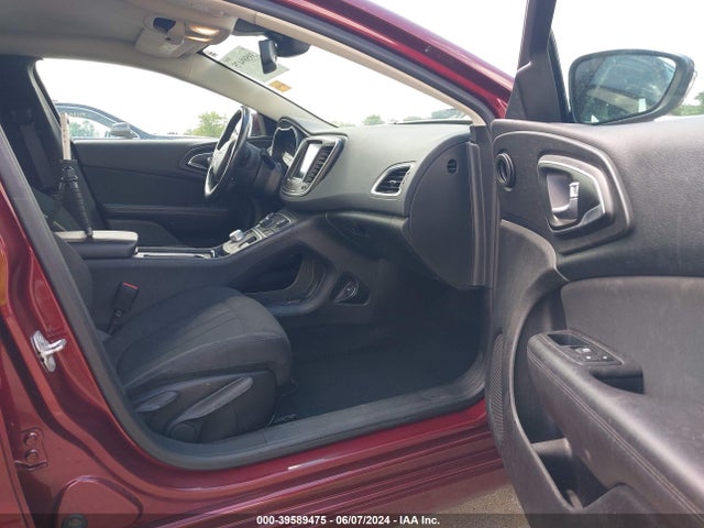 1C3CCCAB1GN110241 Chrysler 200 Limited