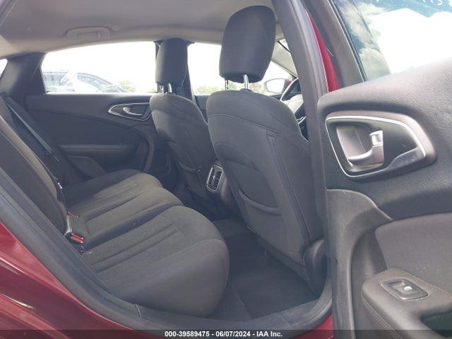 1C3CCCAB1GN110241 Chrysler 200 Limited