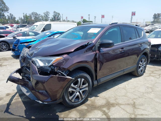 Toyota RAV4 LE 2017 2T3ZFREV8HW395390 Image 2