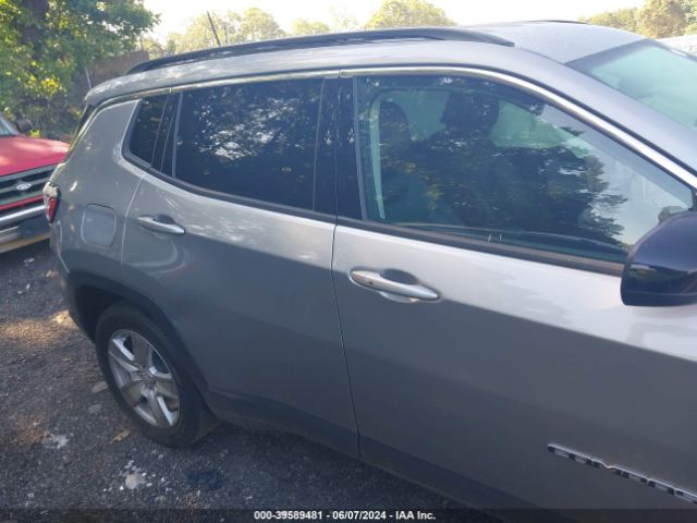 3C4NJCBB7NT238487 Jeep Compass Latitude Fwd
