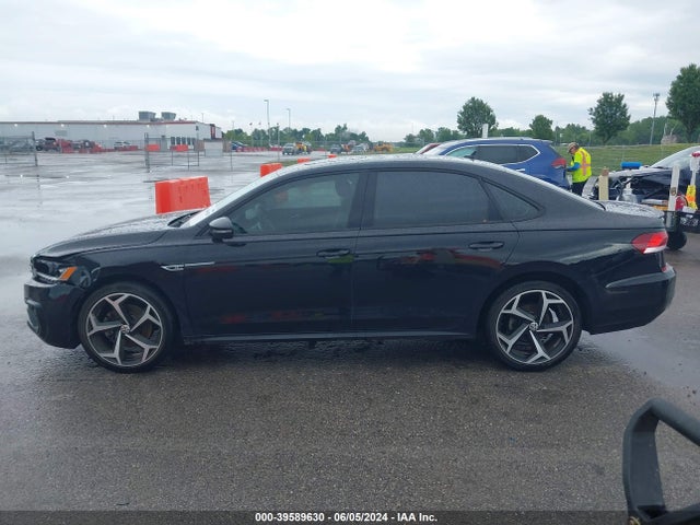 1VWMA7A33LC019514 Volkswagen Passat 2.0t R-line