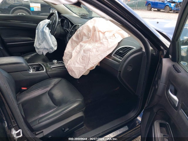 2C3CCAKG7GH261785 Chrysler 300c Awd