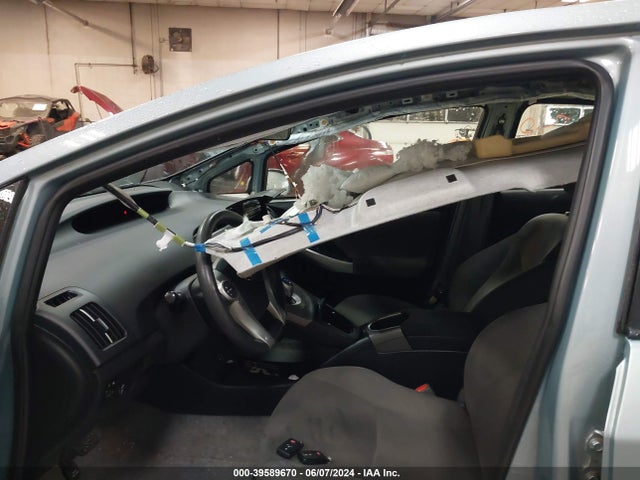 Toyota Prius Two 2015 JTDKN3DU7F1967586 Image 6