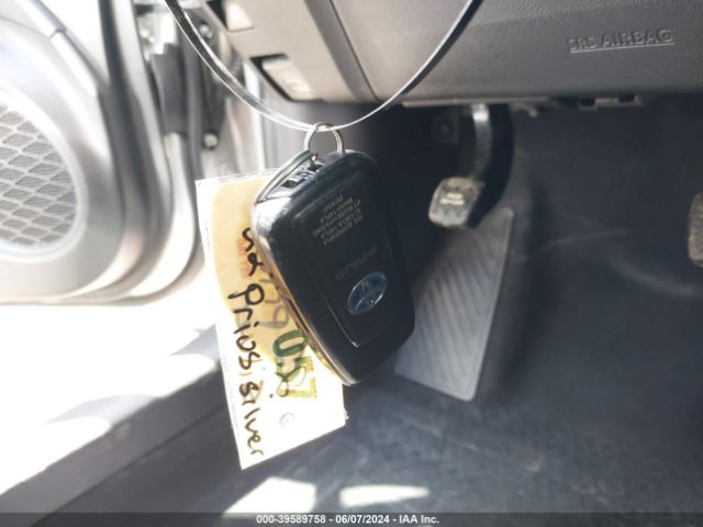 JTDKAMFU2N3162001 Toyota Prius L