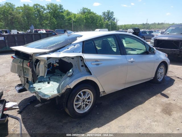 JTDKAMFU2N3162001 Toyota Prius L
